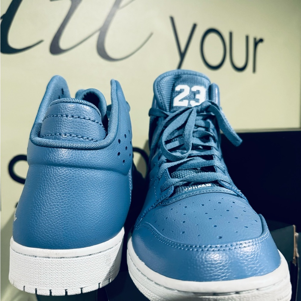 Air Jordan 1 Flight 4